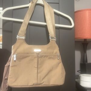 Baggallini Shoulder Bag with pink interior Like New